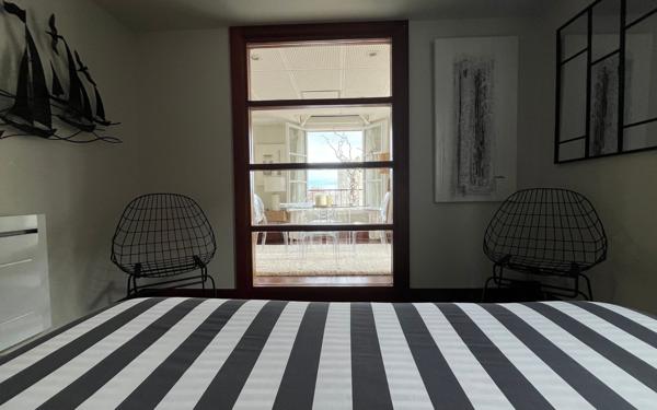 Appartement à vendre    3 pièces • 77 m2 La Rochelle