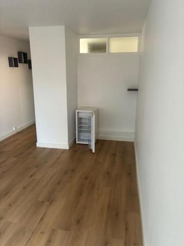 GRAVIGNY - 27930 - Studio RDC - Résidence sécurisée - 24 m2 - 52000  HAI