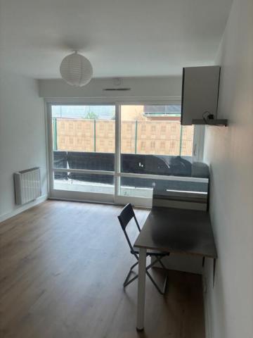 GRAVIGNY - 27930 - Studio RDC - Résidence sécurisée - 24 m2 - 52000  HAI