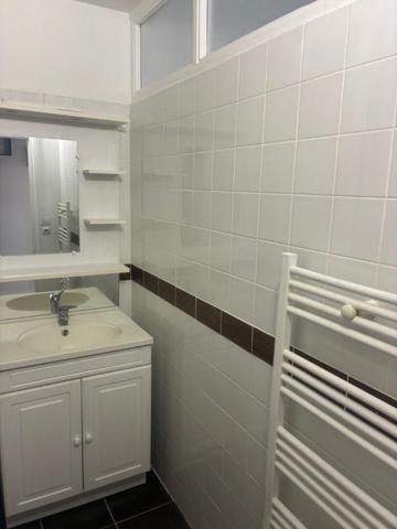 GRAVIGNY - 27930 - Studio RDC - Résidence sécurisée - 24 m2 - 52000  HAI