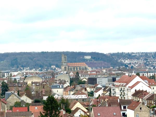 Appartement à louer 4 pièces MANTES LA VILLE (78) - 73 m² - Box Garage - Cave