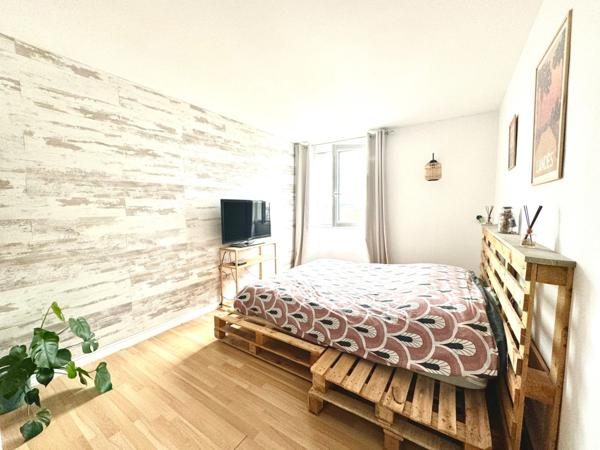 Appartement à louer 4 pièces MANTES LA VILLE (78) - 73 m² - Box Garage - Cave