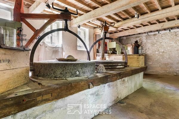 Ancien moulin à eau du XVIIème dans son cadre bucolique