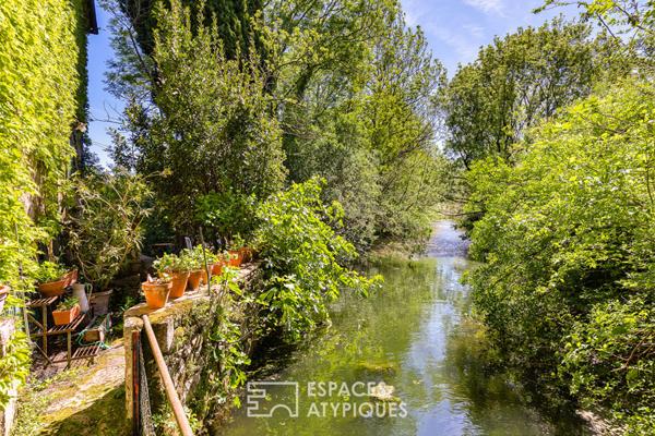 Ancien moulin à eau du XVIIème dans son cadre bucolique