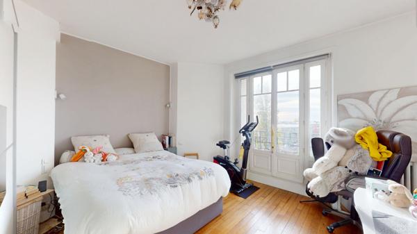 Appartement Sceaux 3 pièce(s) 66.53 m2 ; Rue Houdan ; Commerces ; RER B ; Lumineux