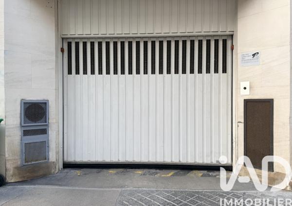 Parking à vendre 11 m² Paris 11