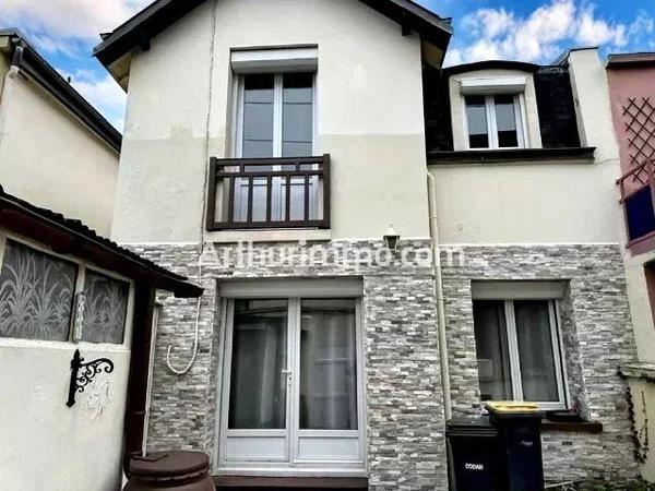 Vente                                                      Maison
                        
                     3 pièces                      70 m2                     à Le Havre