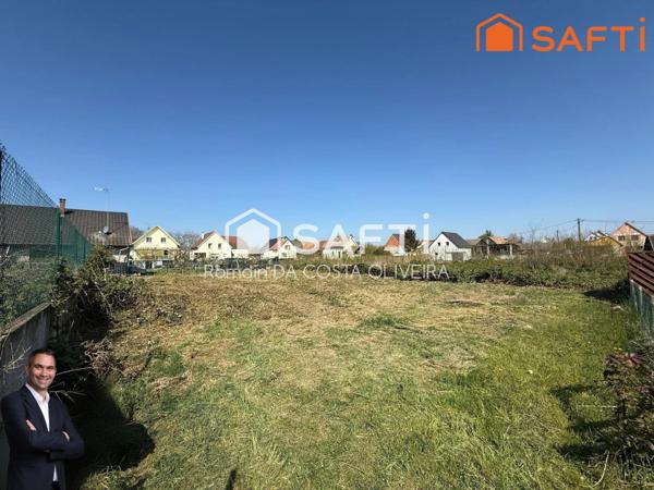 Superbe terrain constructible de 5 ares, libre de constructeur et hors lotissement !