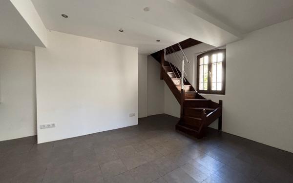 Appartement à vendre    3 pièces • 62,70 m2 Toulon