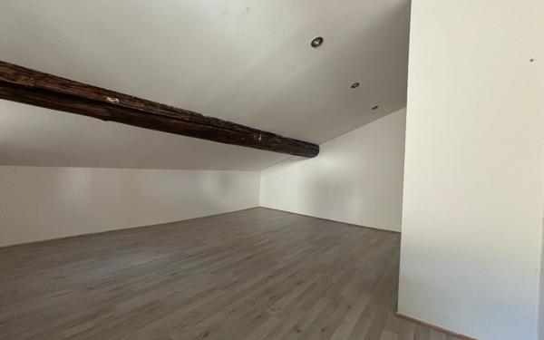 Appartement à vendre    3 pièces • 62,70 m2 Toulon