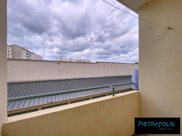 T4- 73,50M2- RUE GREUZE