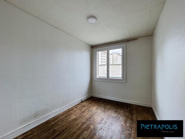 T4- 73,50M2- RUE GREUZE