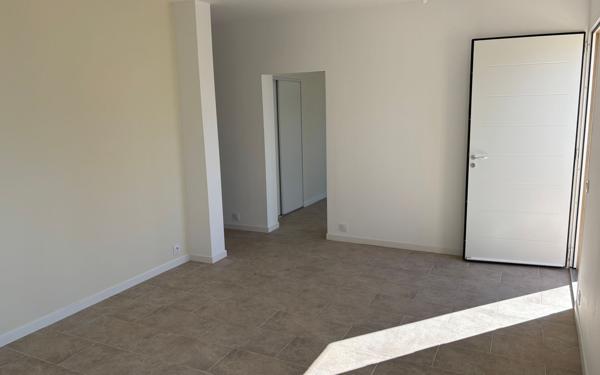 Maison à vendre    3 pièces • 64 m2 Vedène