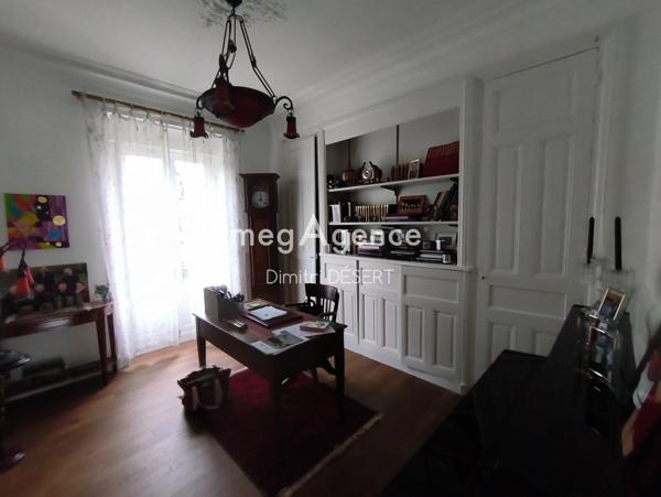 Maison à SAINT-GEORGES-DES-GROSEILLERS, 61100 - 10 pièces 193m²