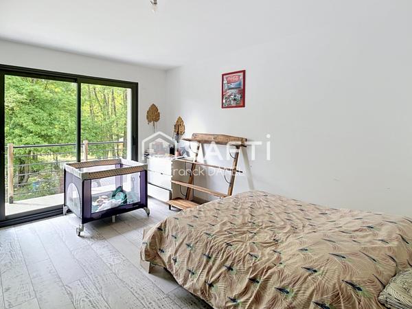 Maison 6 pièces, 5 chambres dans un terrain de 6800m2