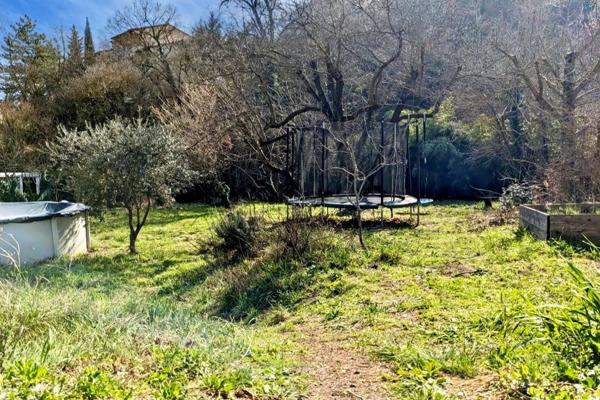 Fuveau - Terrain à bâtir 650 m2 - libre constructeur - possibilité maison R+1