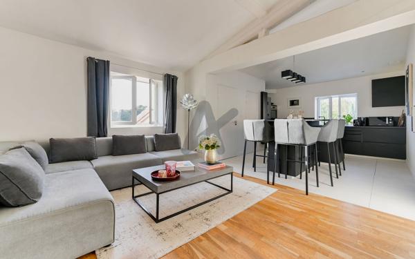 Saint Didier au Mont d'Or - Dernier étage - Appartement T3 de 70m2 env - 1 cave
