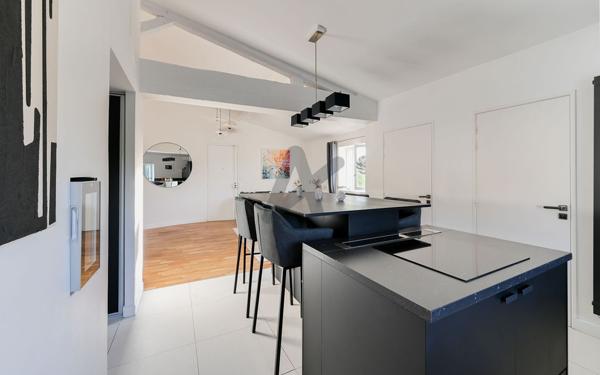 Saint Didier au Mont d'Or - Dernier étage - Appartement T3 de 70m2 env - 1 cave