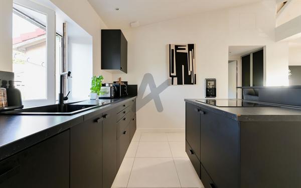 Saint Didier au Mont d'Or - Dernier étage - Appartement T3 de 70m2 env - 1 cave