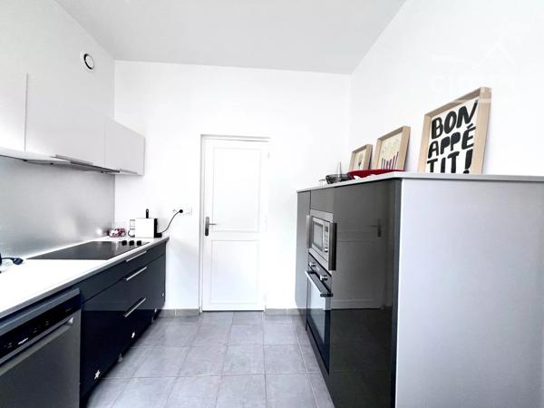 VINEUIL SAINT FIRMIN : Coup de cœur pour cet appartement F3 lumineux et fonctionnel à louer meublé.