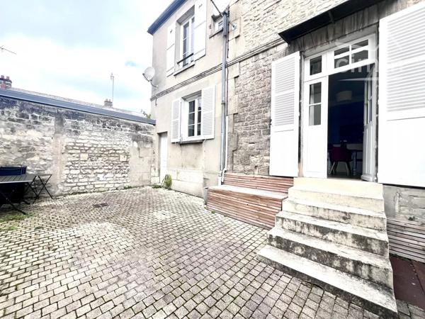VINEUIL SAINT FIRMIN : Coup de cœur pour cet appartement F3 lumineux et fonctionnel à louer meublé.