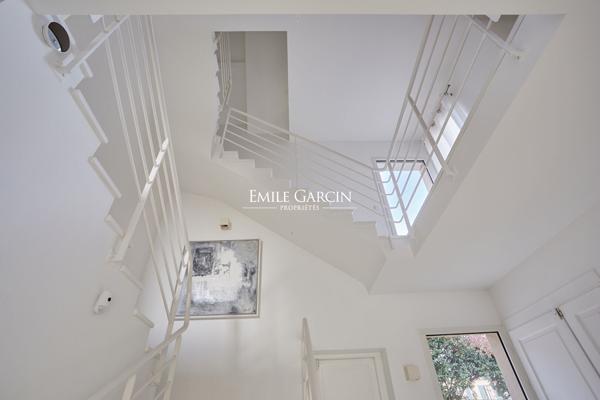 A vendre-Maison La Celle Saint Cloud -10 pièce(s) 265 m2-jardin
