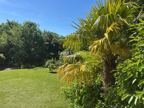 A vendre-Maison La Celle Saint Cloud -10 pièce(s) 265 m2-jardin