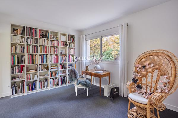 A vendre-Maison La Celle Saint Cloud -10 pièce(s) 265 m2-jardin