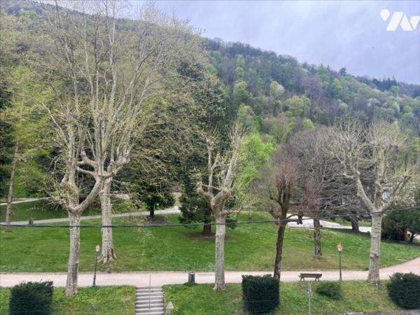 APPARTEMENT AVEC GARAGE ET PARKING