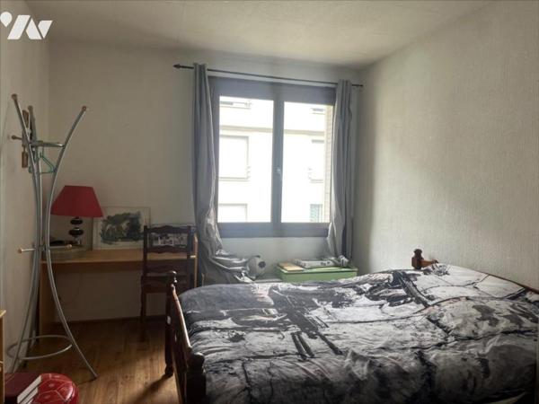 APPARTEMENT AVEC GARAGE ET PARKING