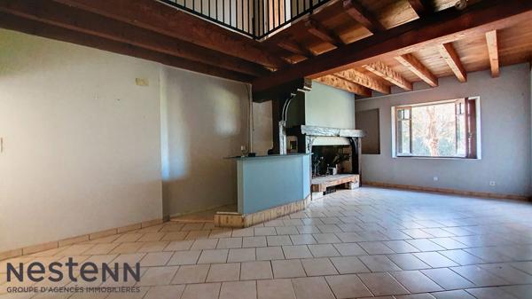 A Vendre Maison 4 Chambres + appartement T2, garages et dependance a Cazeres