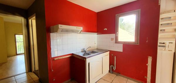 A Vendre Maison 4 Chambres + appartement T2, garages et dependance a Cazeres