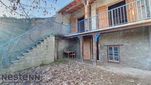 A Vendre Maison 4 Chambres + appartement T2, garages et dependance a Cazeres