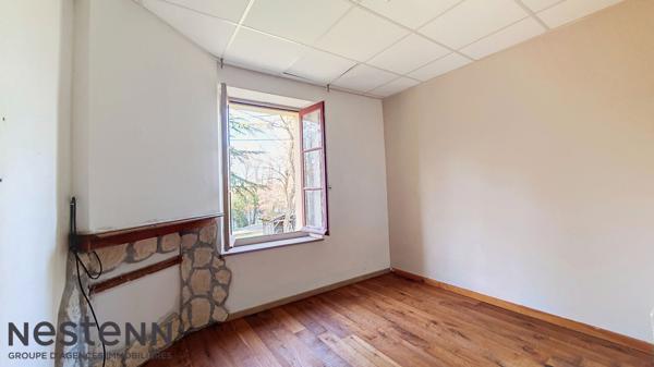 A Vendre Maison 4 Chambres + appartement T2, garages et dependance a Cazeres