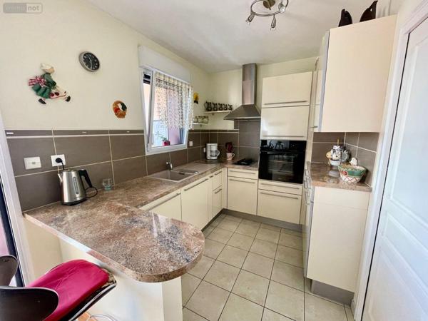 Appartement à vendre à Lannion dans les Côtes-d'Armor (22300), ref : B26   
Centre ville