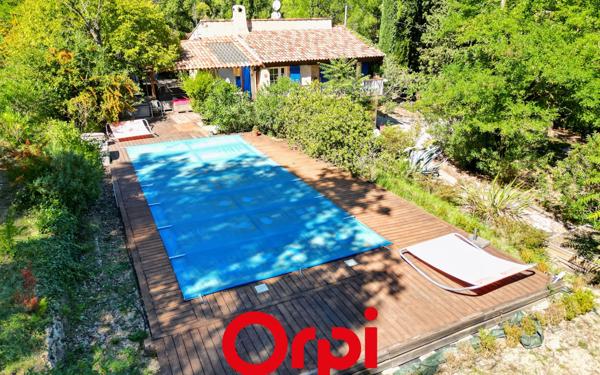 Maison à vendre    5 pièces • 117 m2 La Cadière-d'Azur