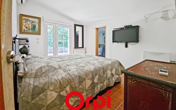 Maison à vendre    5 pièces • 117 m2 La Cadière-d'Azur