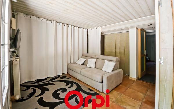 Maison à vendre    5 pièces • 117 m2 La Cadière-d'Azur