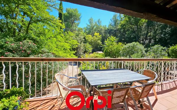 Maison à vendre    5 pièces • 117 m2 La Cadière-d'Azur