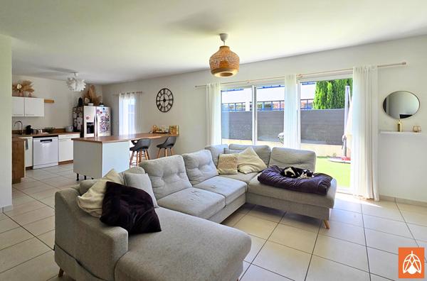 Maison 4 pièces - 118 m2 - La Fare les Oliviers La fare les oliviers Maison 4 pièces - 118 m2 - La Fare les Oliviers La fare les oliviers