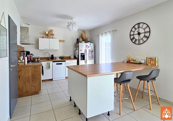 Maison 4 pièces - 118 m2 - La Fare les Oliviers La fare les oliviers Maison 4 pièces - 118 m2 - La Fare les Oliviers La fare les oliviers