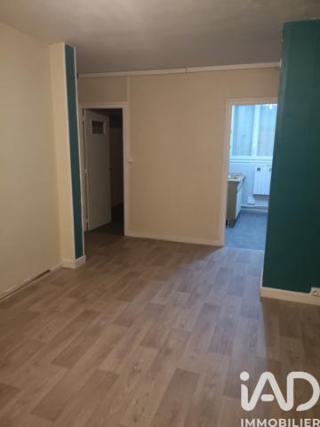 Appartement à vendre 4 pièces 61 m² Saint-Amand-Montrond