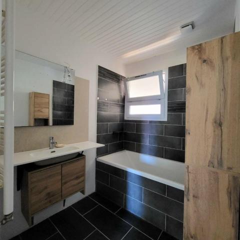 Maison, 85 m², plain-pied, Dreux (28100), 3 chambres, garage, terrain clos 458 m². Prix HAI : 174 700