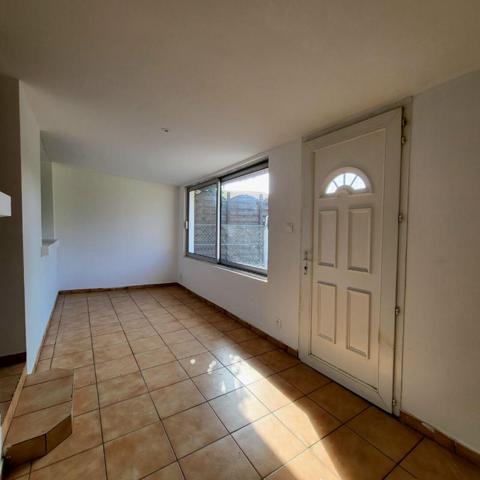 Maison, 85 m², plain-pied, Dreux (28100), 3 chambres, garage, terrain clos 458 m². Prix HAI : 174 700