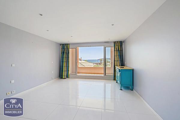 Appartement à vendre 1 pièce 31.91m² Fréjus (83600)