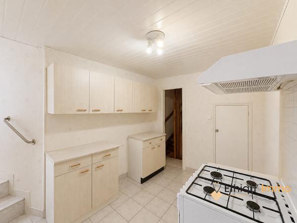 Maison au coeur de bayel avec terrasse jardin
