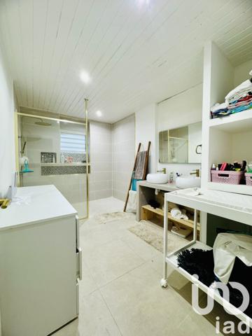 Maison à vendre 5 pièces 265 m² Sainte-Marie