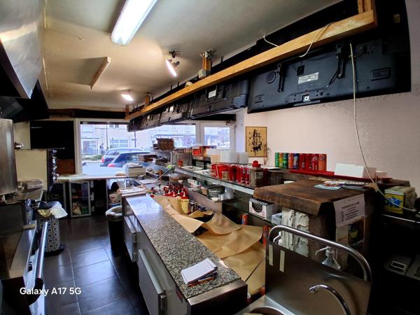 Snack / Pizzeria rentable 110 m² – Emplacement premium – Dunkerque