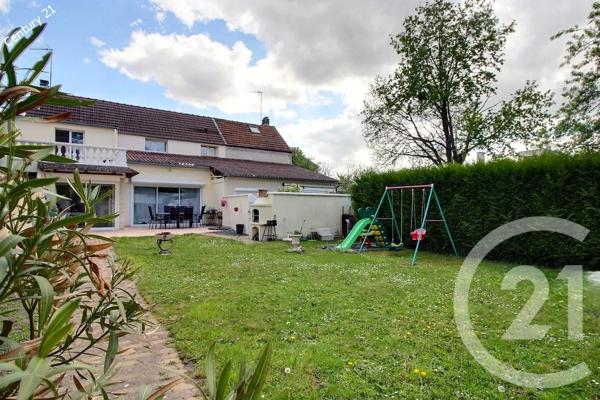 Maison à vendre  6 pièces - 150 m 2   CHATEAU THIERRY  - 02