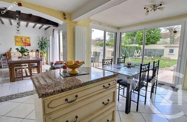 Maison à vendre  6 pièces - 150 m 2   CHATEAU THIERRY  - 02